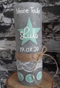 Taufkerze "Star" mint & weiß auf Rustikkerze – Bild 3