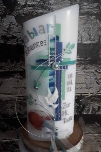 Taufkerze  "Kreuz mit Blütenranke" mint & blau mit Foto – Bild 5