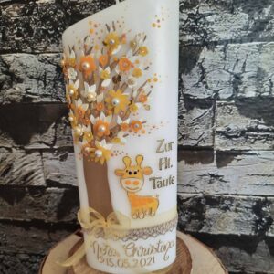 Taufkerze "Lebensbaum Giraffe" möglich in vielen Farbvarianten