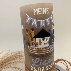 Taufkerze "Arche Noah" blau & weiß auf Rustikkerze – Bild 2