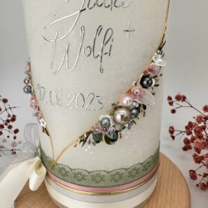 Hochzeitskerze "Flowerheart" zartrosa & silber – Bild 3