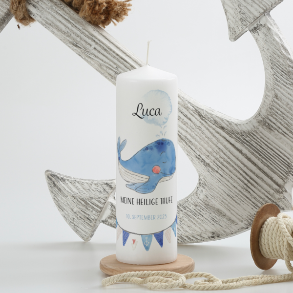 Taufkerze "Happy Whale" blau