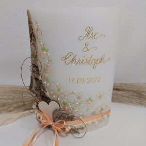 Hochzeitskerze "Holz und Ranken" apricot & lindgrün