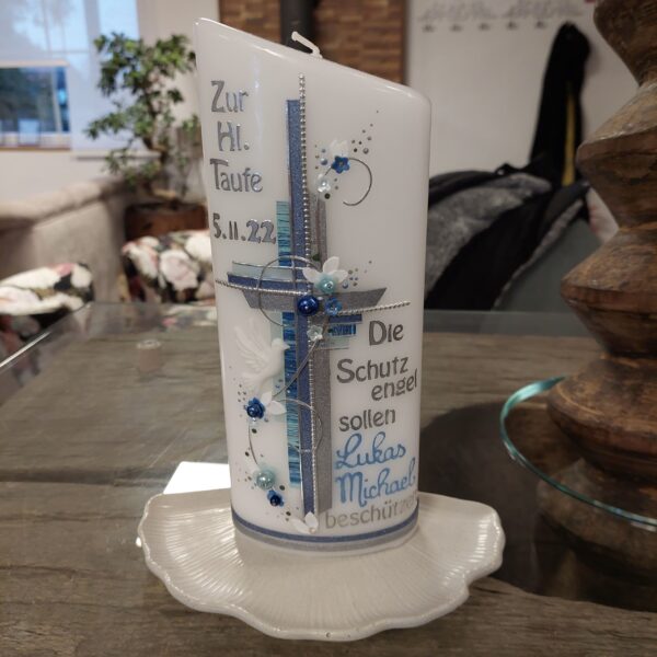 Taufkerze  "Kreuz mit Blütenranke" silber & blau mit Spruch