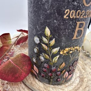 Hochzeitskerze "Stormy Flowers" Monogram – Bild 5