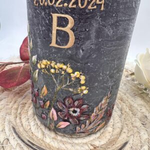 Hochzeitskerze "Stormy Flowers" Monogram – Bild 4