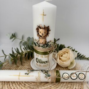 Taufkerze "Greenery" olivegrün &  Löwe – Bild 6