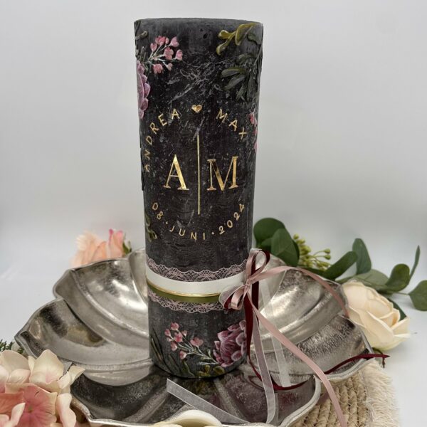 Hochzeitskerze "Stormy Flowers" Monogram