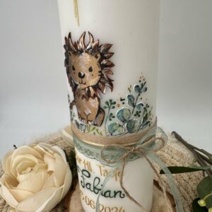 Taufkerze "Greenery" salbeigrün &  Löwe – Bild 5