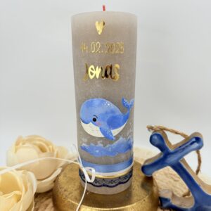 Taufkerze "Wal" blau & gold auf Rustikkerze