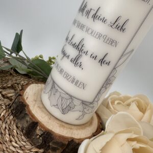 Trauerkerze "Lilien-Frame" mit Wunschtext – Bild 4