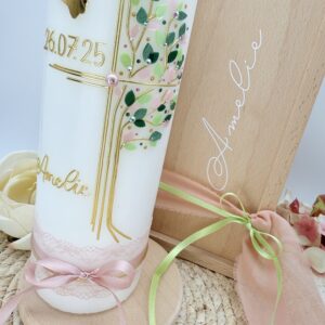 Taufkerze "Lebensbaum" mit Kreuz und Taube rosa – Bild 4