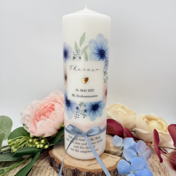Taufkerze "Dusty Flowerframe" blau & rosa mit Veredelung