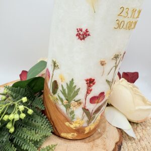 Hochzeitskerze "Wiesenblumen" purple nature – Bild 3