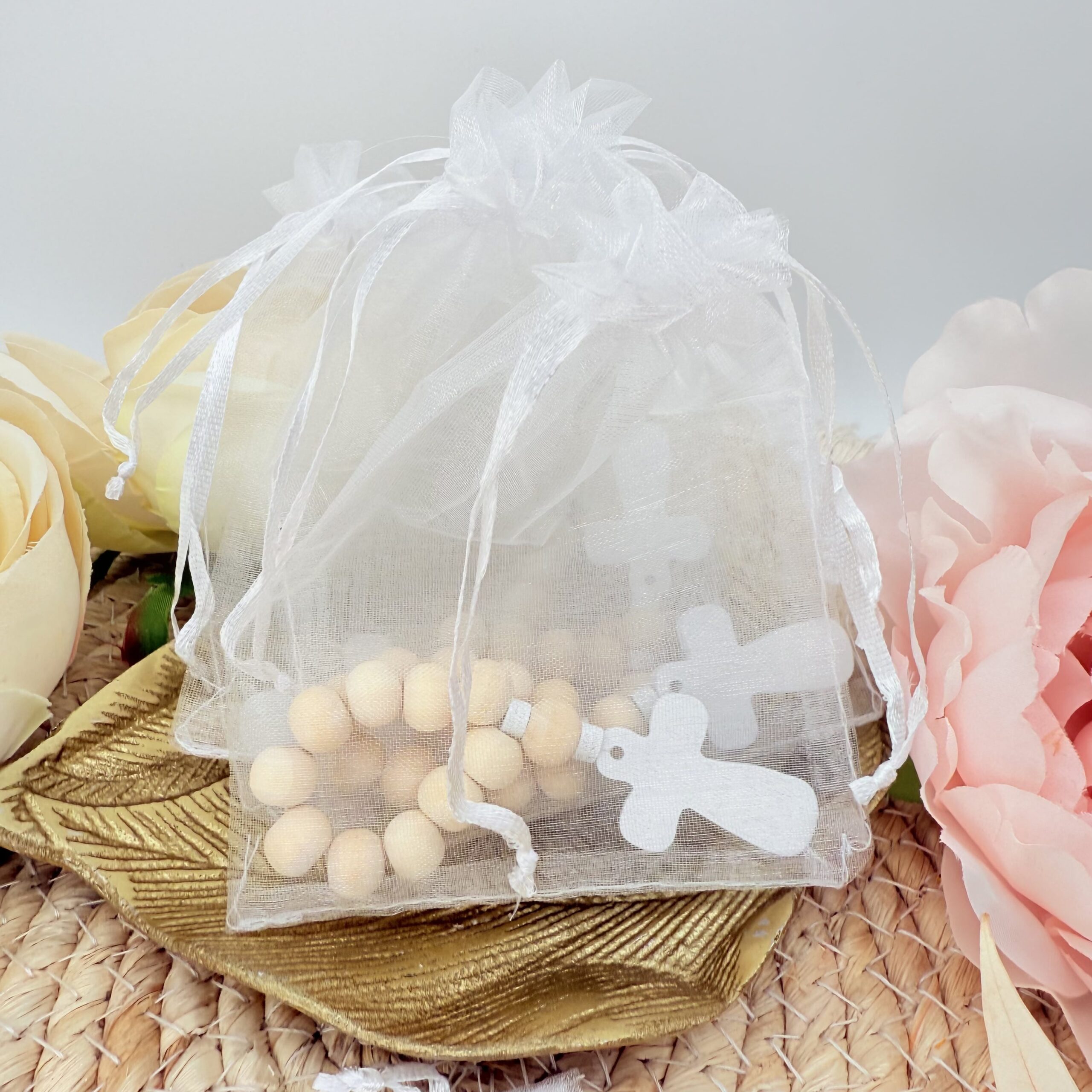 Kreuz mit Holzperlen – Bild 2