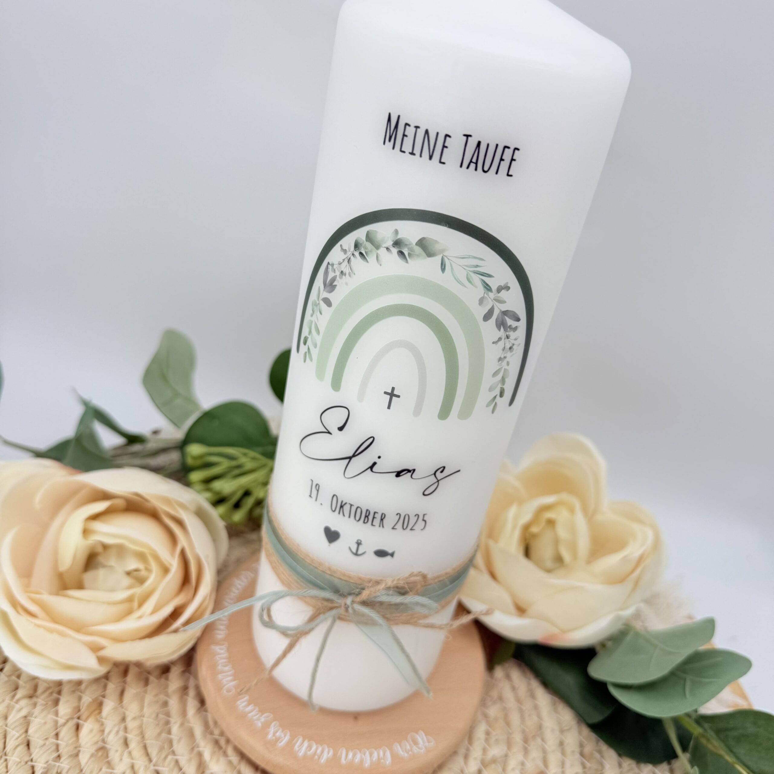 Taufkerze "Regenbogen" Eucalyptuskranz verschiedene Farbvarianten – Bild 5