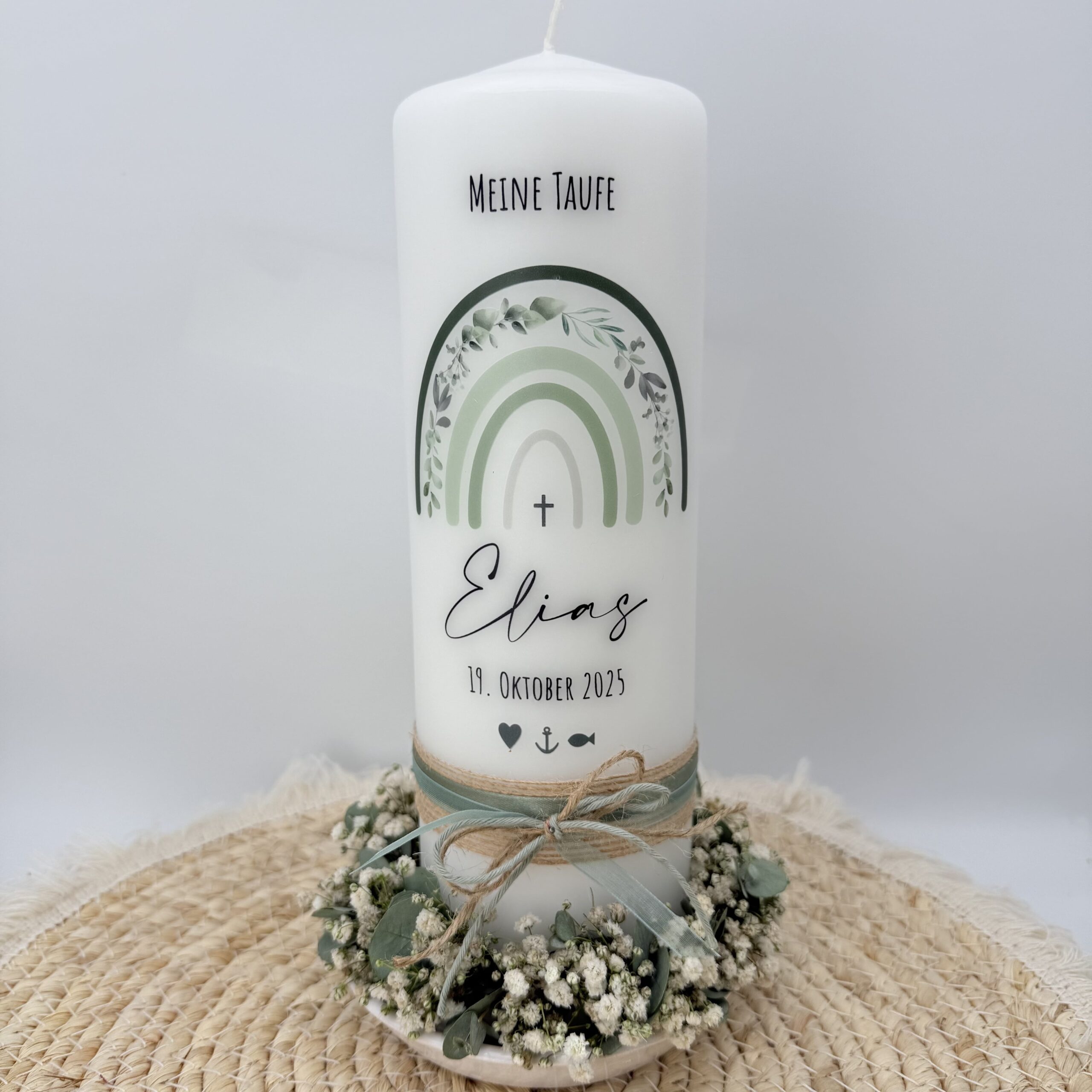 Taufkerze "Regenbogen" Eucalyptuskranz verschiedene Farbvarianten – Bild 7
